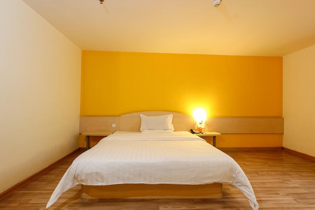 7Days Inn Guangzhou Shijing Jinbi Xincheng Exteriör bild
